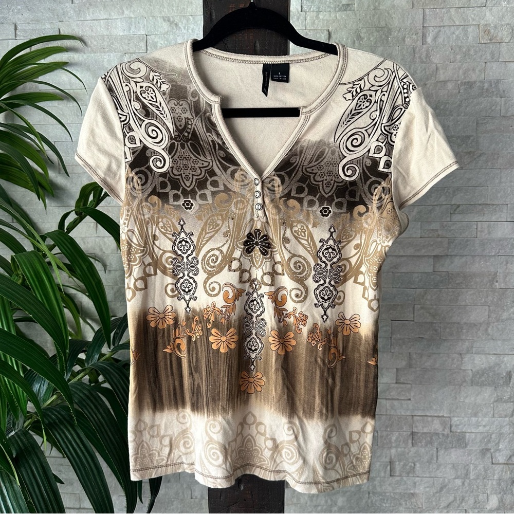 New Directions Vintage Y2K Tan Brown Studded Paisley Floral V Neck Tee Size L